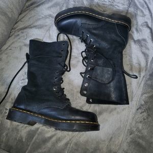 Dr. Martens Hazil Boots